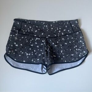 Smartwool Women's Merino Sport Lined Shorts - Black
composite Print - XS